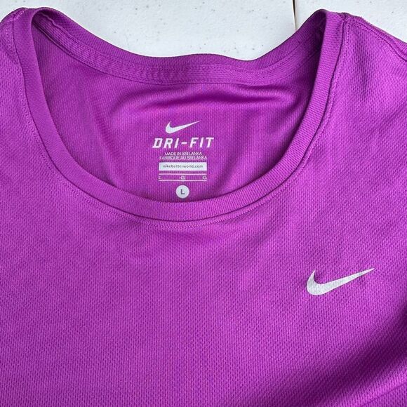 Nike Women's Purple Athletic Top - Picture 2 of 3